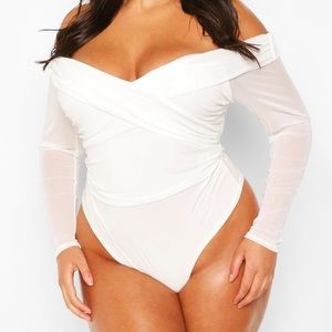 BooHoo Plus Size Off Shoulder Ruched Bodysuit NWT